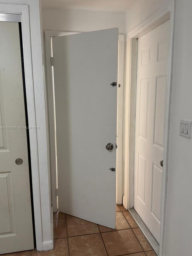 Photo - 4610 SW 116th Ave