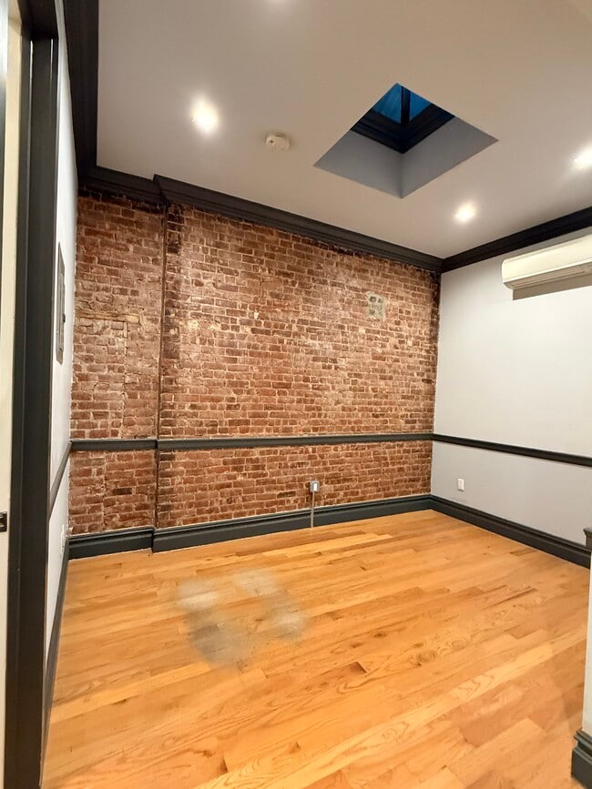 Photo - 133 23rd St Unit 3F