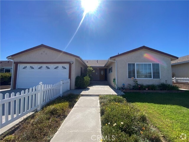 Building Photo - 21601 Palos Verdes Blvd Rental