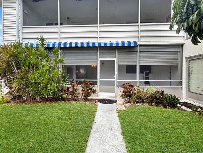 Photo - Well-Maintained 2-Bedroom Condo in Meridian Park | 55+ Community | Palm Beach Gardens Unit 6