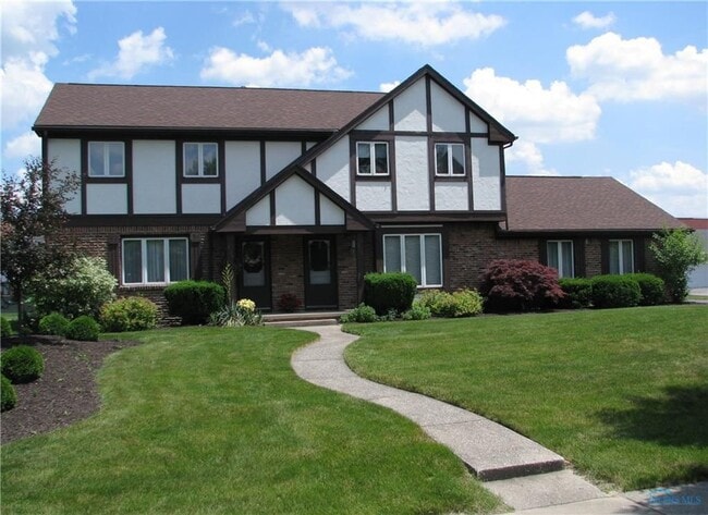 Building Photo - 5618 Cresthaven Ln