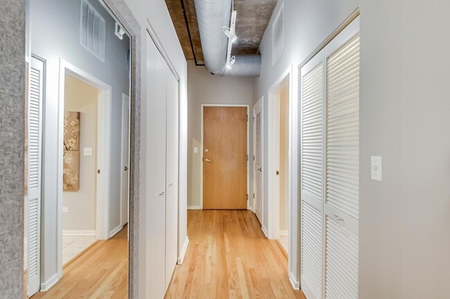 Photo - 520 S State St Unit 616