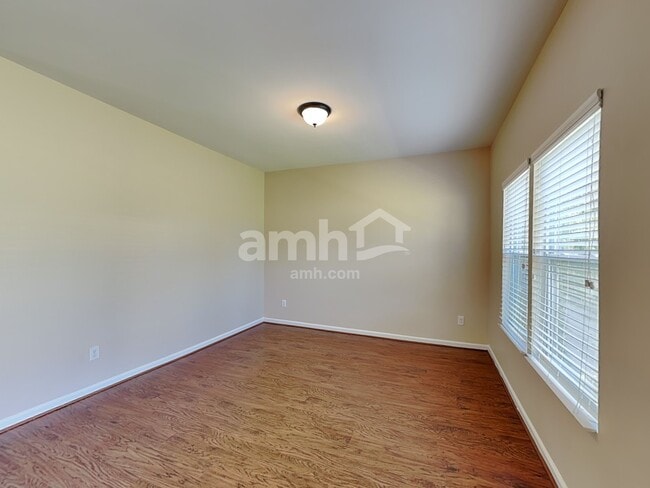 Photo - 116 Pickens Ln