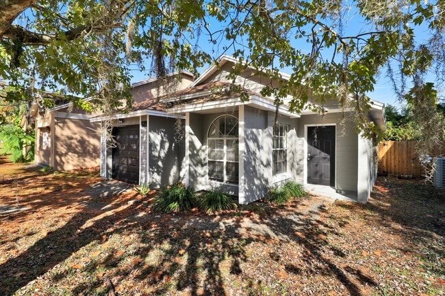 Photo - 521 Madrigal Ct