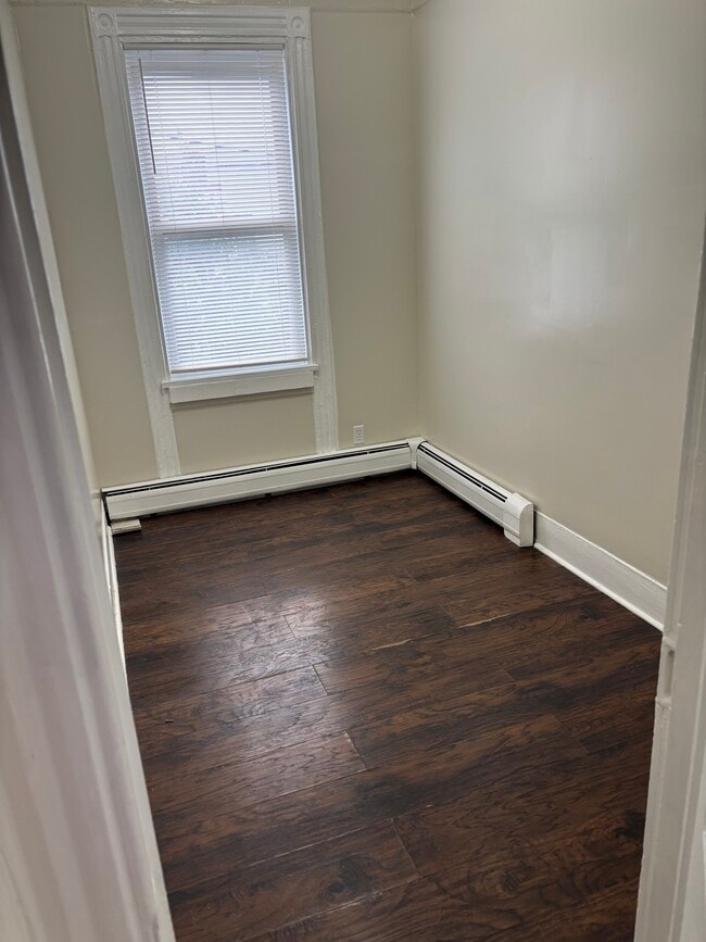 Photo - 708 6th St Unit 2