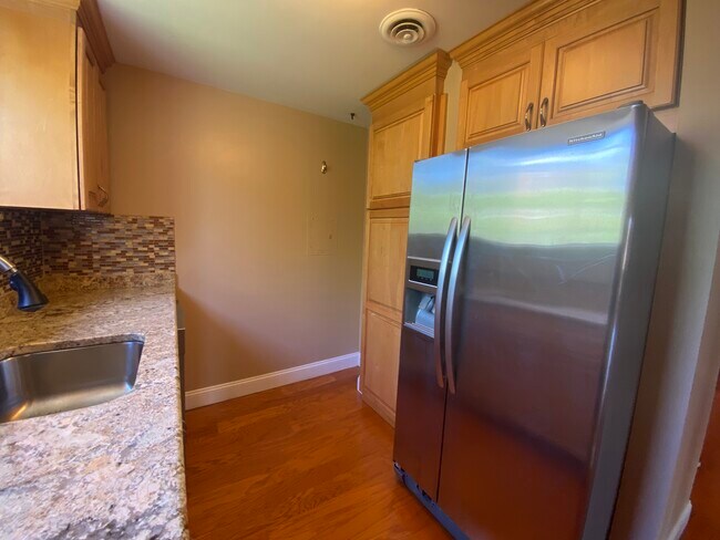 Photo - 20 Stearns Rd Unidad 54