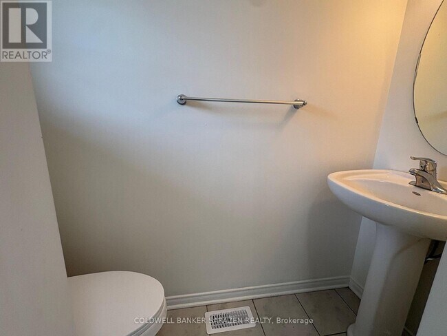 Photo - 117 Laramie Cres
