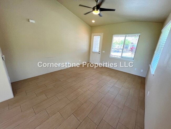 Photo - 92-637-637 Welo St