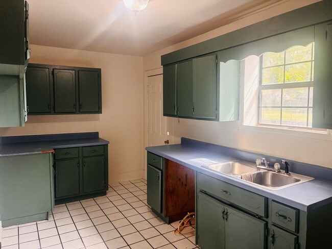 Photo - 801 Nuckolls St