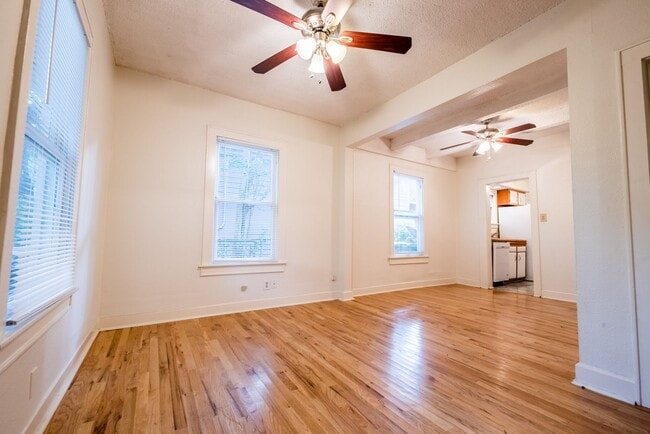 Photo - 4507 Avenue F Unit A