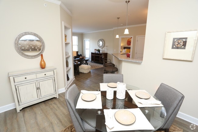 2BR, 2BA - 1,263 SF - Hadley - Dining Area