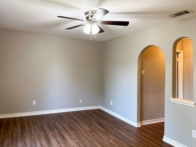 Photo - 4 Bedroom / 2 Bath / 2 Car Garage