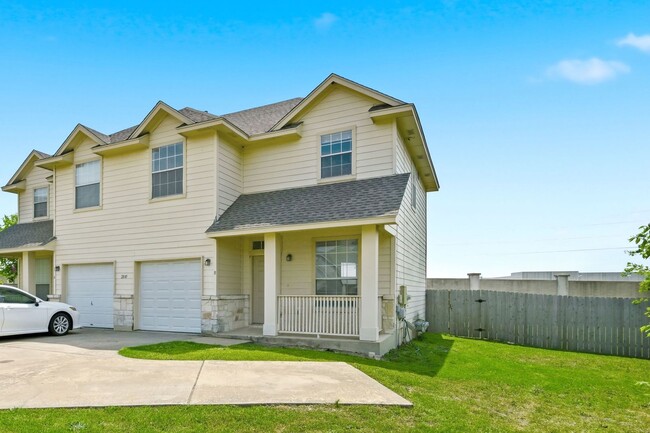 Building Photo - 2849 Southampton Way Unit B