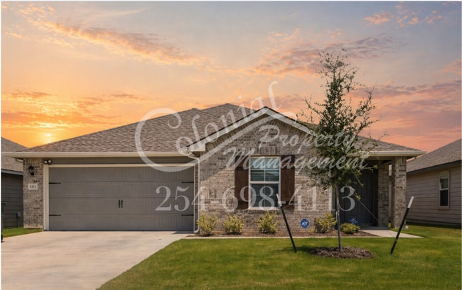 Building Photo - AVAILABLE JUNE 3RD!!