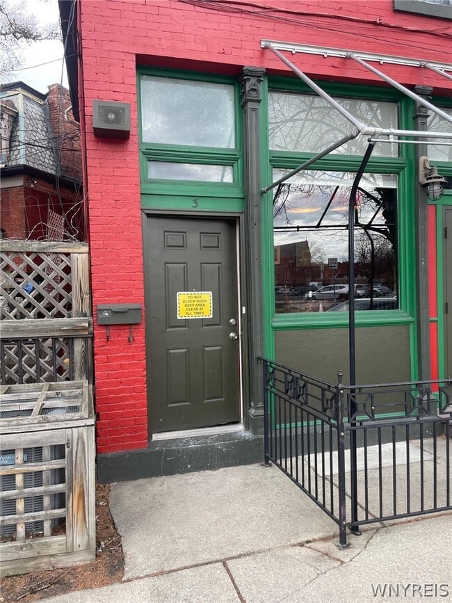 Photo - 370 Virginia St