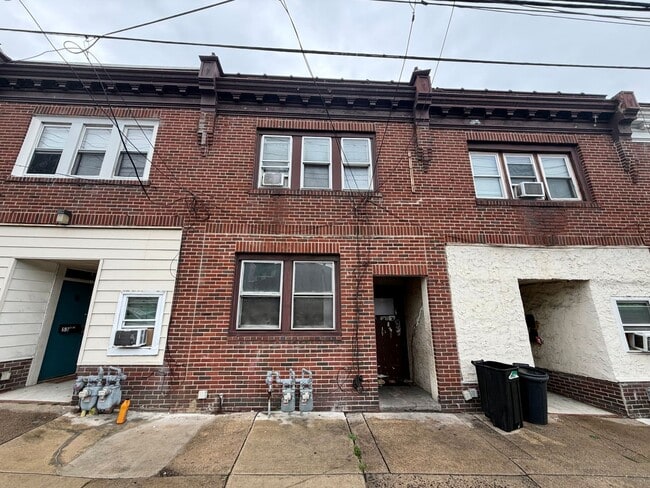 Building Photo - Stunning 1-Bedroom Home in the Heart of Collingdale! Available NOW! Unit A