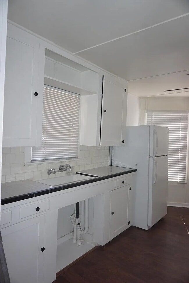 Photo - Pre- Leasing ! Unit 1