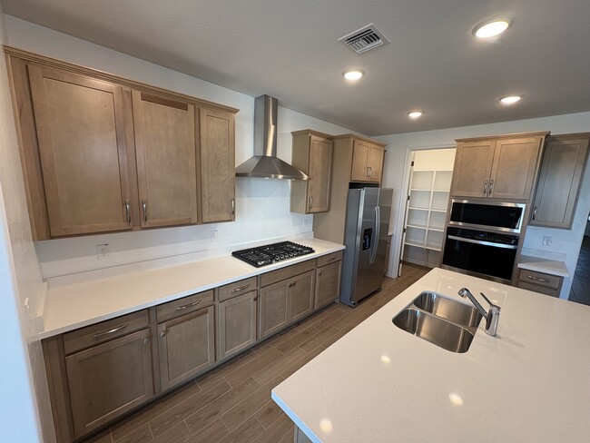 Photo - 675 W Riparian Dr