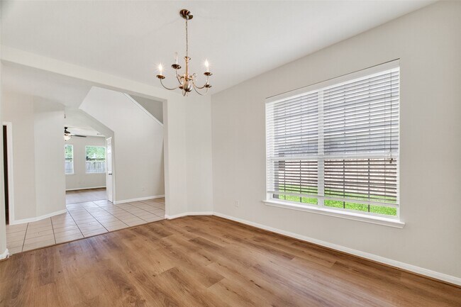 Photo - 16119 Gavin Ln