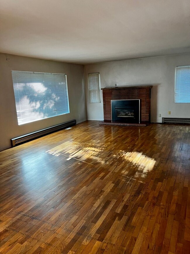 Photo - Home in Bremerton close to PSNS.
