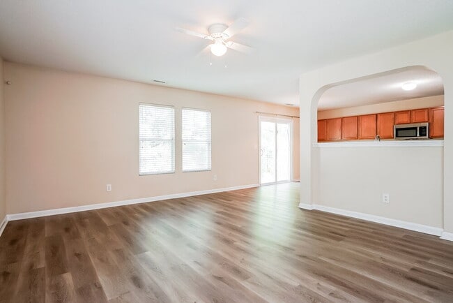 51 Valleyfield Dr