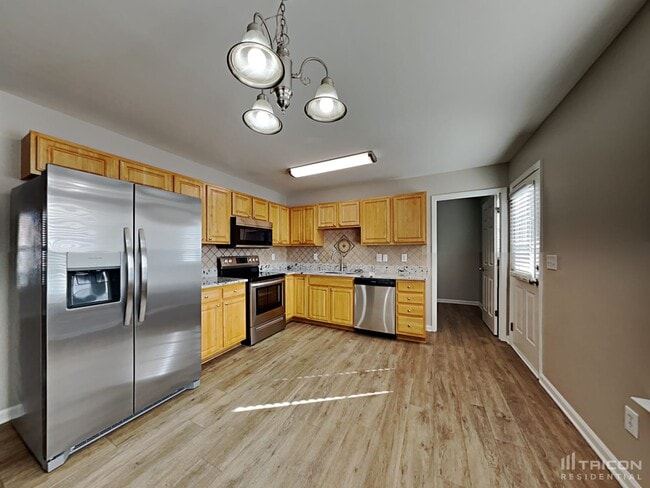 Photo - 35 Atherton Dr