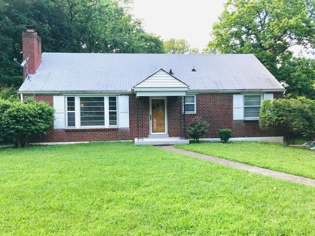 Building Photo - 126 Cottage Ln