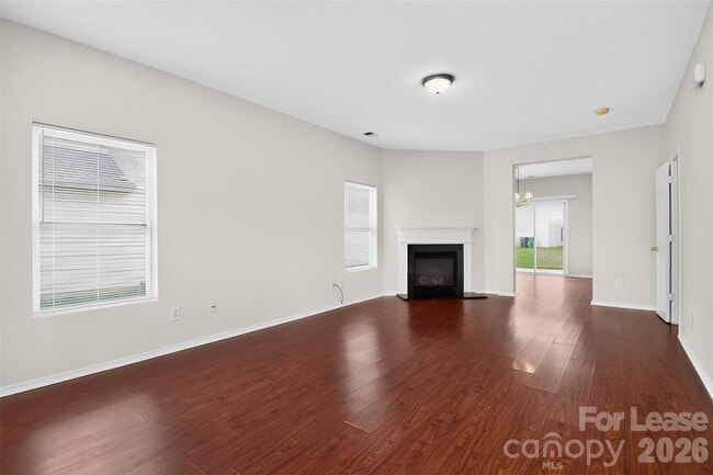 Photo - 9107 Newfield St