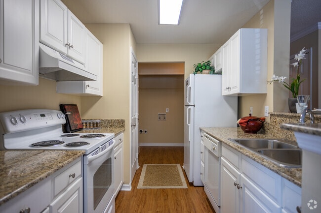 2BR,2BA - Arbor Village Apartments
