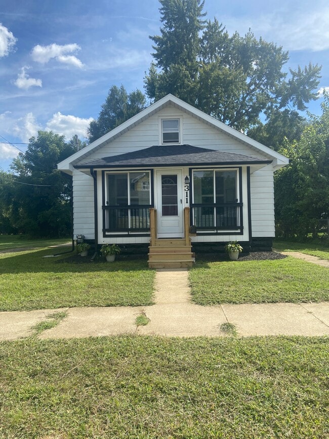 Building Photo - 311 Jefferson St Rental