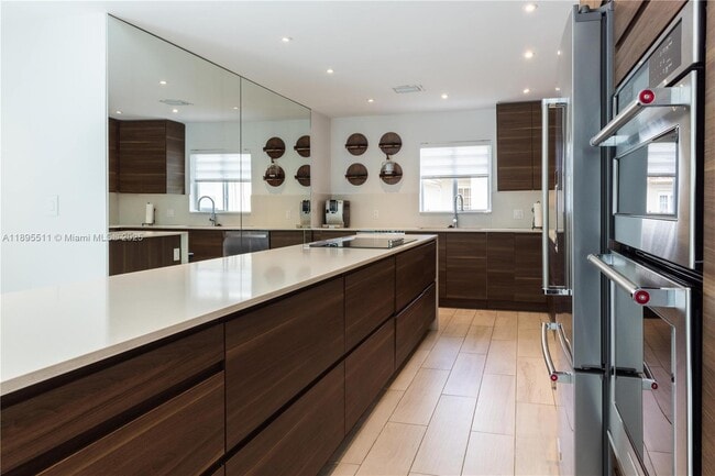 Photo - 1080 NE 104th St