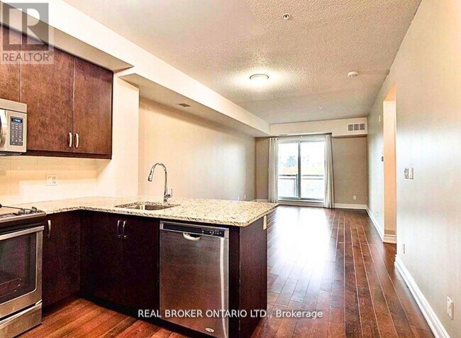 Photo - 3170 Erin Mills Pkwy Unit 333
