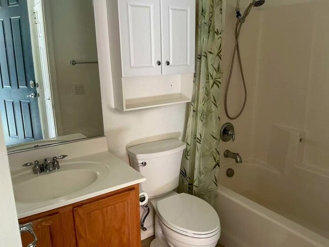 Photo - 5650 Red Roof St