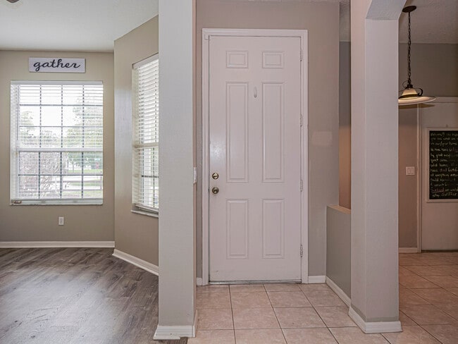 Photo - 7916 105th Ct