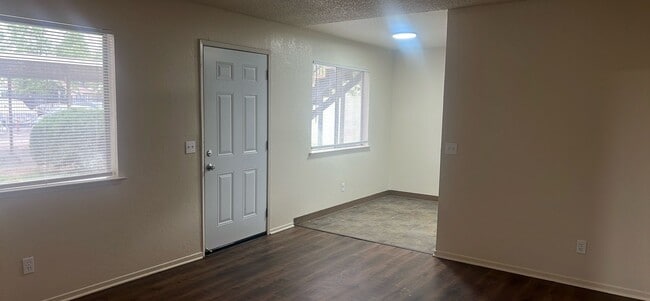 Photo - 1930 K St Unit 1930 K St