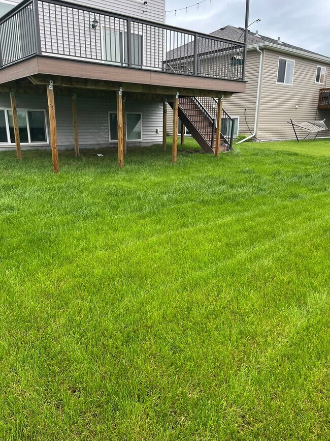 Photo - Modern Trilevel 3 bed/3 bath home-Availabl...