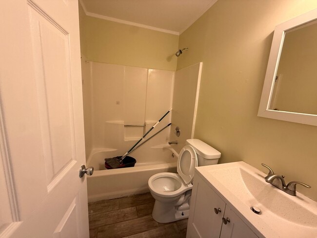 Photo - 246 N Courtland St