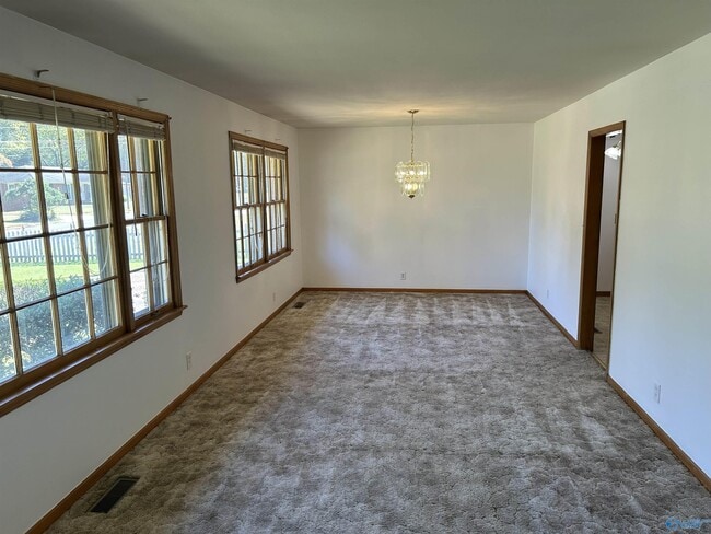 Photo - 1115 Hewitt St NW