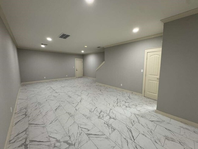 5802 Twisted Pine Ct Unit D