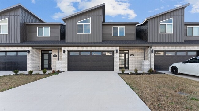 Building Photo - 451 Azurite Rd