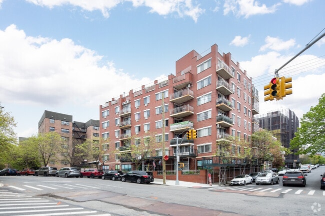 Photo - 31-01-31-07 137th St