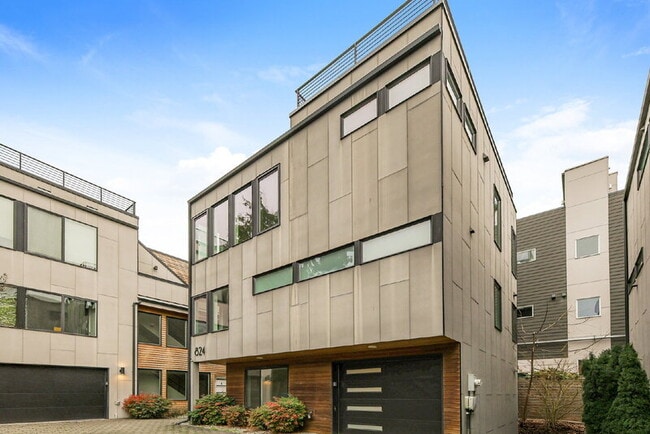 Photo - 824 NW 53rd St