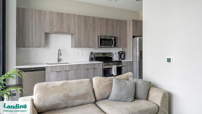 Photo - 600 19th St N Unit 206.1409897