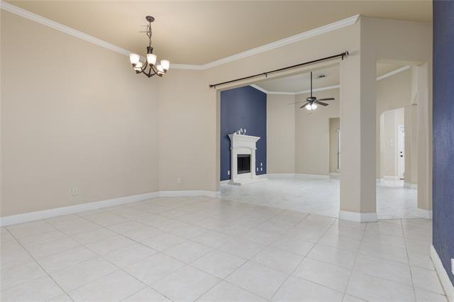 Photo - 404 Tanner Square