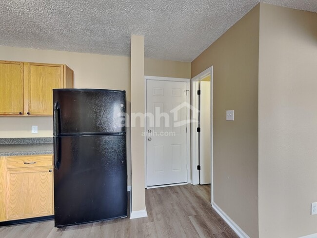 Photo - 2343 Summerwood Ln