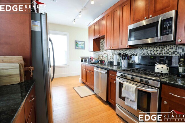 Photo - 89 Surrey St Unit 2