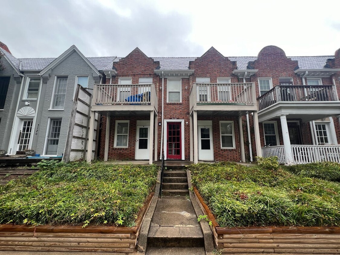 Photo - 3118 Hanover Avenue