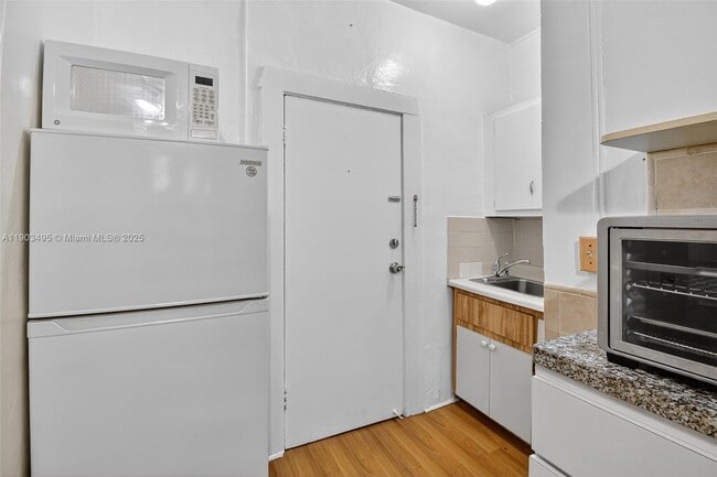 Photo - 3409 S Le Jeune Rd Unit 5a