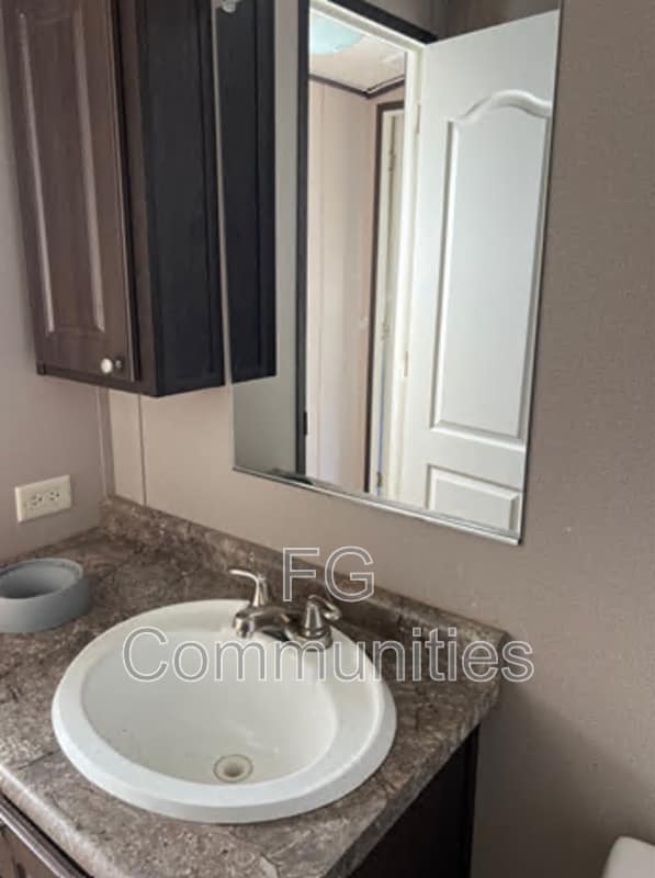 Photo - 20 Coach Crest Dr