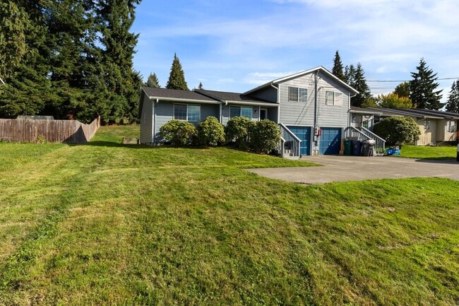 Photo - Recently updated 3 bdrm, 2 bath. Attached ...